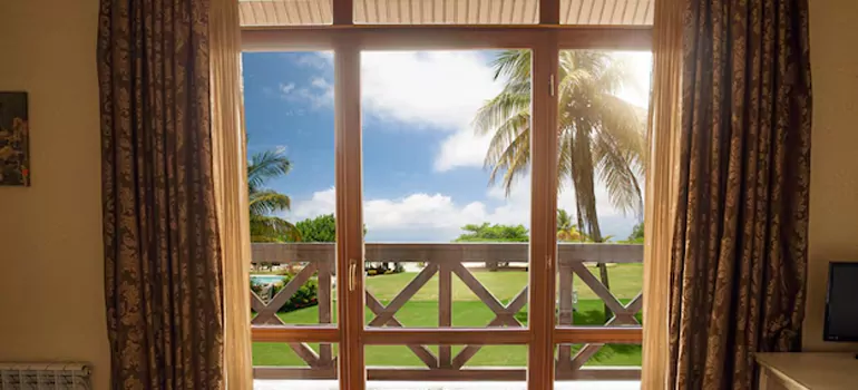 Residential Garden Window Enclosure Repair in Winter Springs, FL